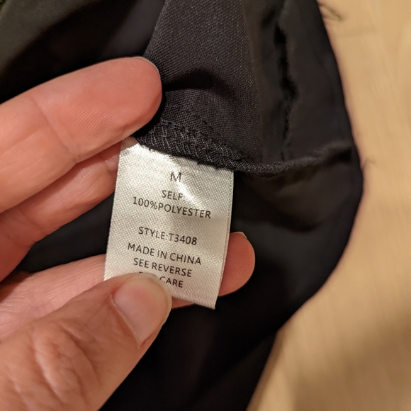 Elegant Black Feathered Women's Top - Picture 4 of 8